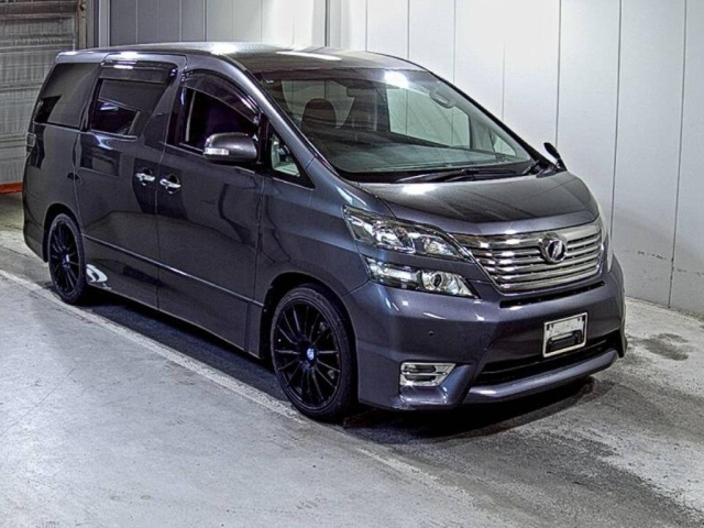 TOYOTA VELLFIRE 2011