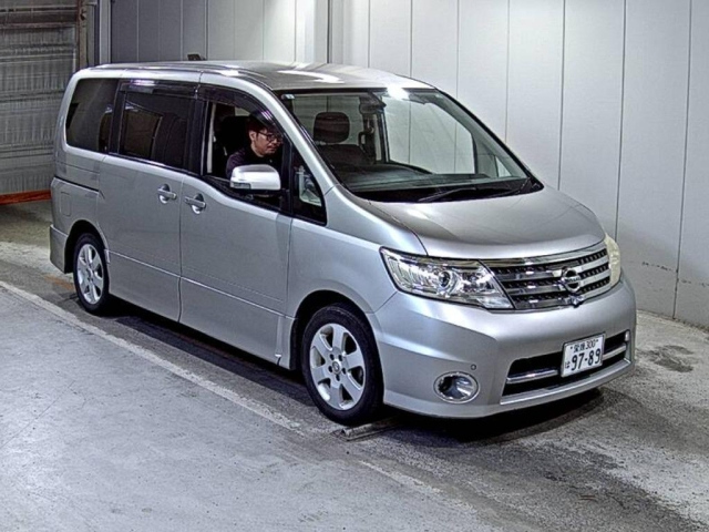 NISSAN SERENA 2009