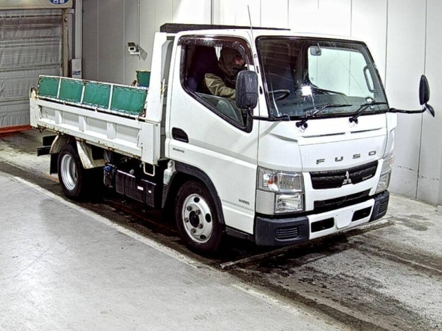 MITSUBISHI CANTER 2011