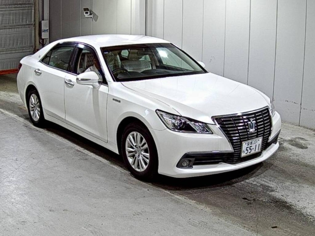 TOYOTA CROWN 2013