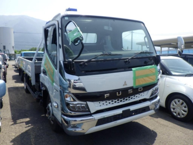 MITSUBISHI CANTER 2022