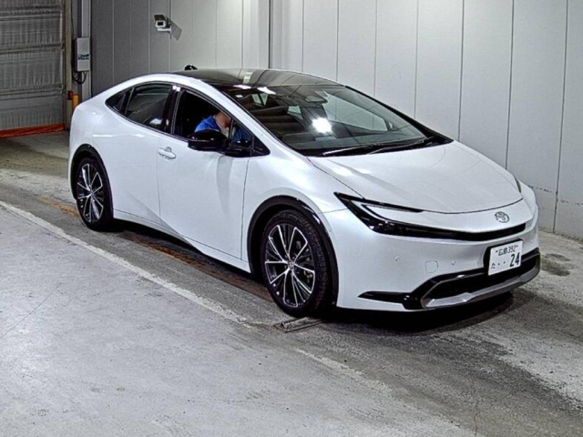 TOYOTA PRIUS 2023
