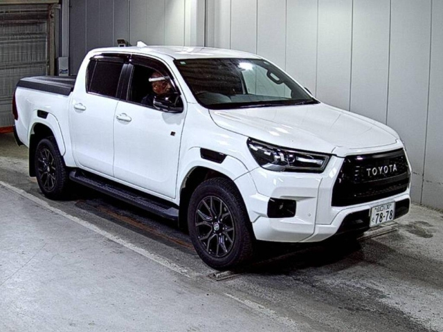 TOYOTA HILUX 2021