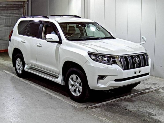 TOYOTA LAND CRUISER PRADO 2022