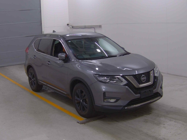 NISSAN X-TRAIL