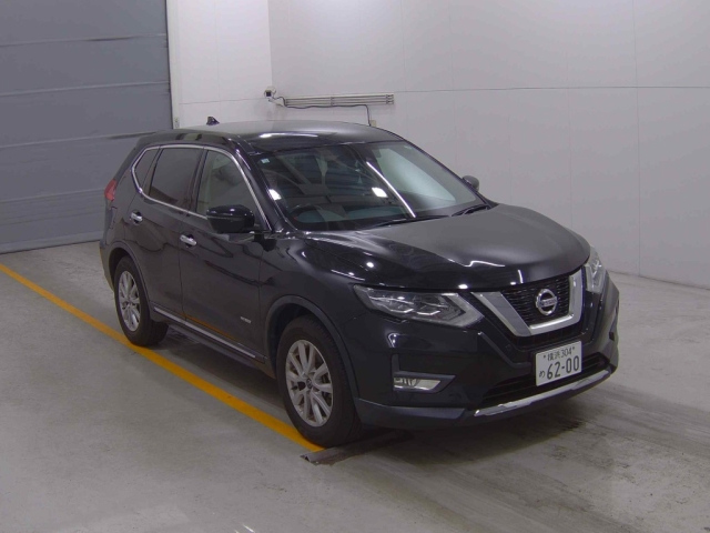 NISSAN X-TRAIL