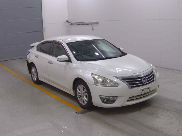 NISSAN TEANA 2015