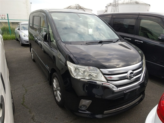 NISSAN SERENA 2012