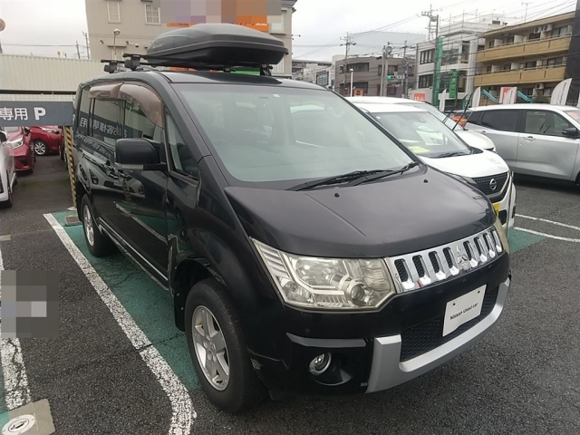 MITSUBISHI DELICA D5 2010