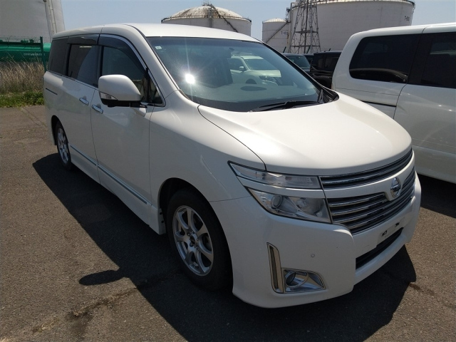 NISSAN ELGRAND