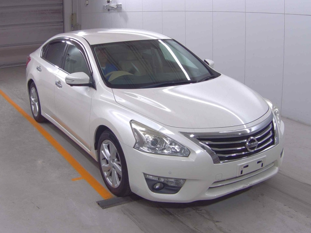 NISSAN TEANA 2018