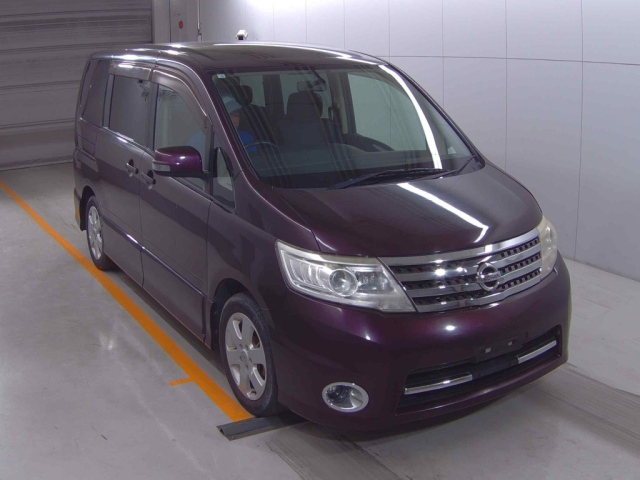 NISSAN SERENA 2010