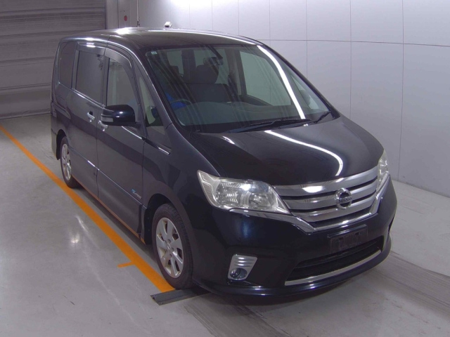 NISSAN SERENA 2013