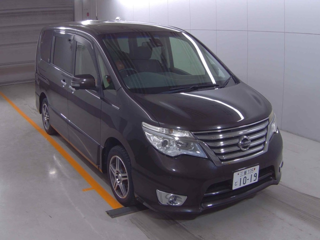 NISSAN SERENA