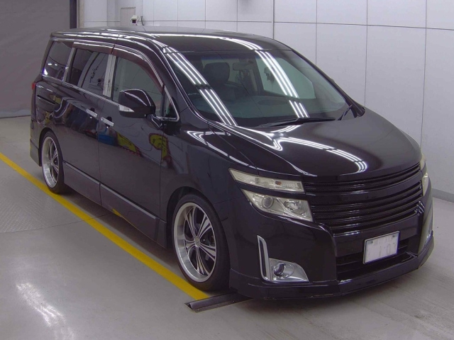 NISSAN ELGRAND 2011