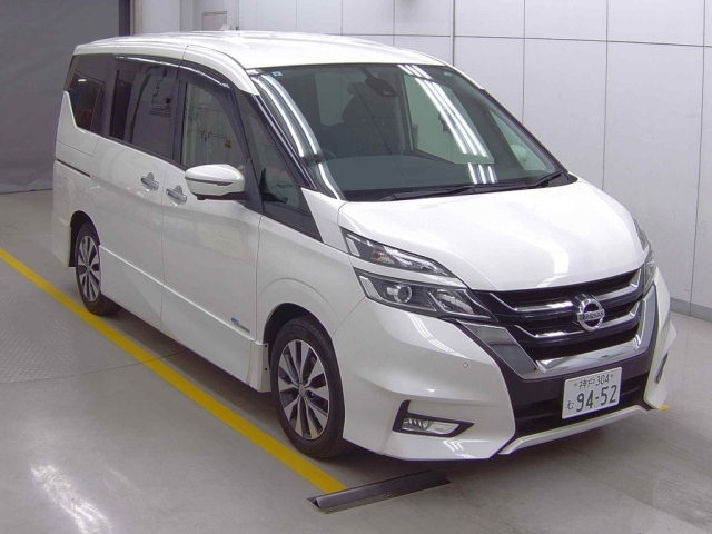 NISSAN SERENA 2017