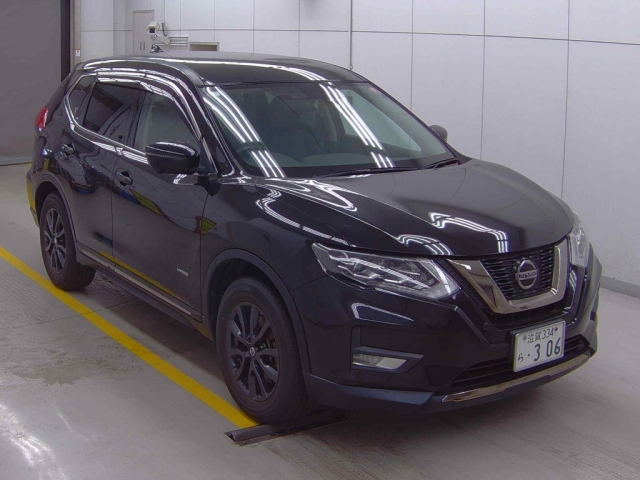 NISSAN X-TRAIL