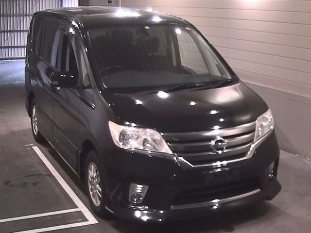NISSAN SERENA
