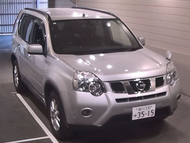 NISSAN X-TRAIL