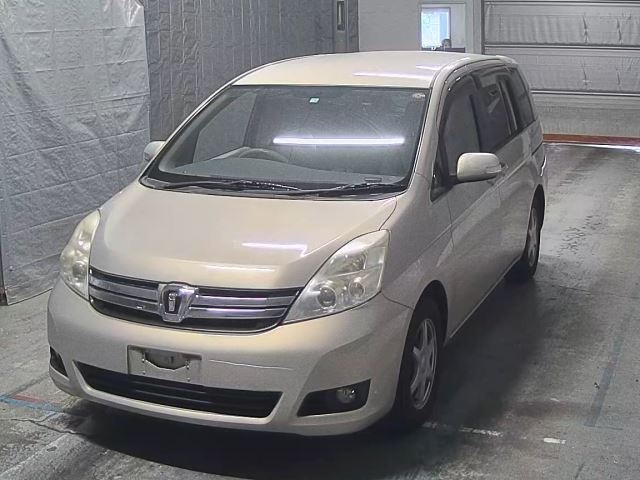 TOYOTA ISIS 2012