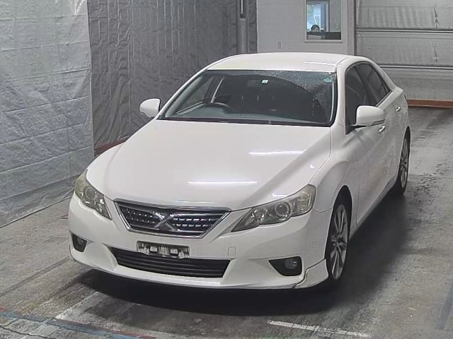 TOYOTA MARK X 2010