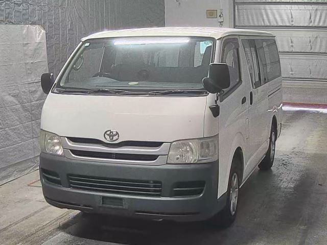 TOYOTA HIACE VAN 2008