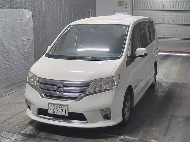 NISSAN SERENA 2013