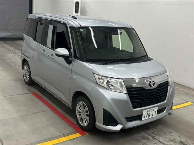TOYOTA ROOMY 2020