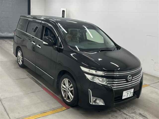 NISSAN ELGRAND 2013