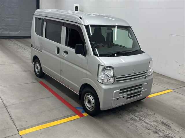 MITSUBISHI MINICAB VAN 2019