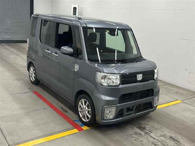 DAIHATSU WAKE 2021
