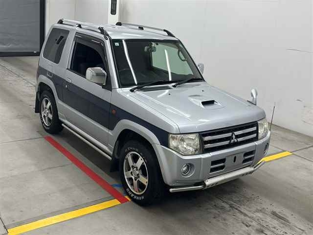 MITSUBISHI PAJERO MINI 2012