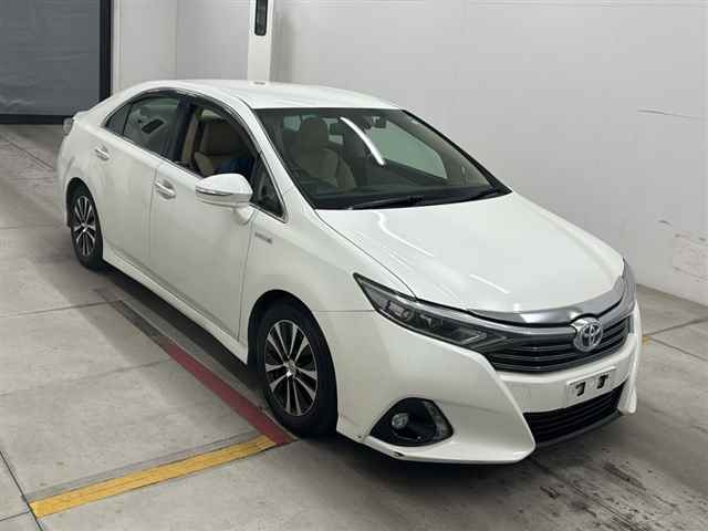TOYOTA SAI 2015