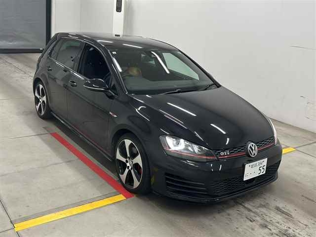 VOLKSWAGEN GOLF 2013