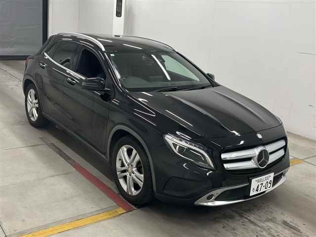 MERCEDES BENZ GLA CLASS 2017