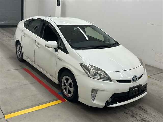 TOYOTA PRIUS 2012