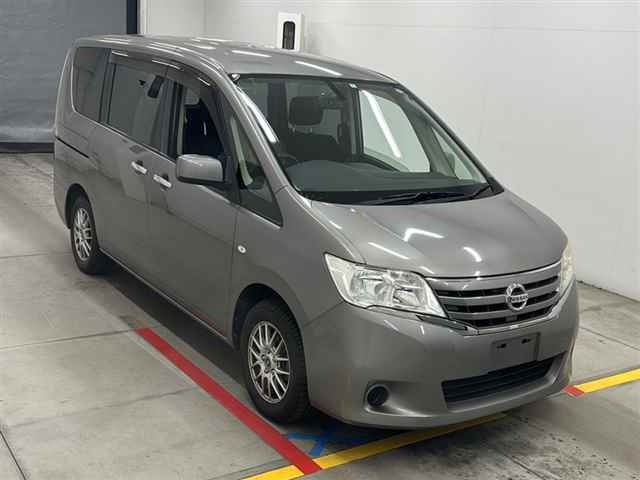 NISSAN SERENA 2012