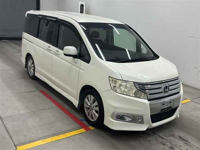 HONDA STEP WAGON 2010