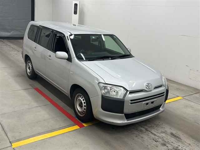 TOYOTA PROBOX 2016