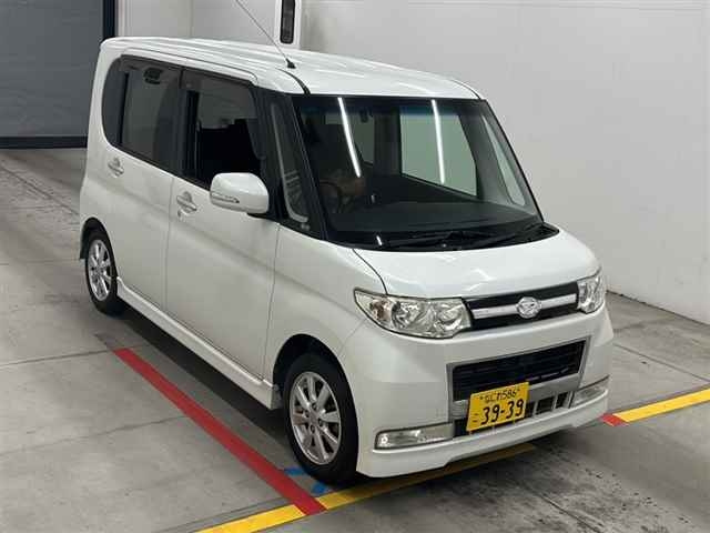 DAIHATSU TANTO 2009