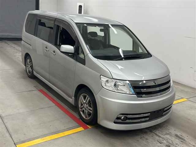 NISSAN SERENA 2006