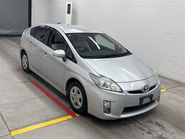 TOYOTA PRIUS 2010