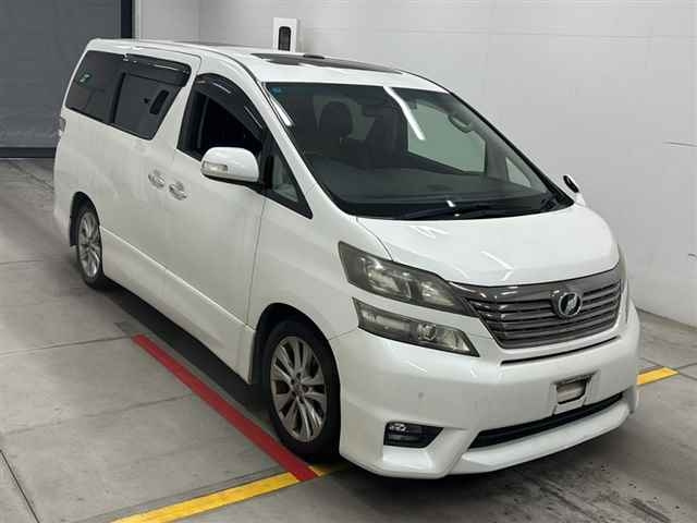 TOYOTA VELLFIRE 2009