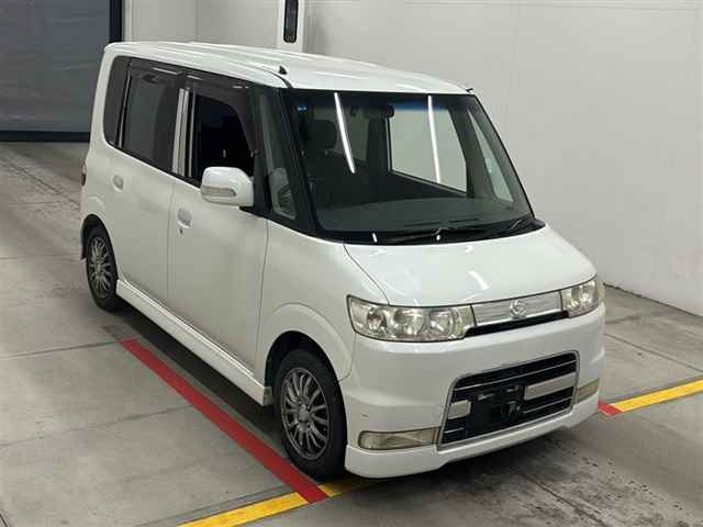 DAIHATSU TANTO 2007