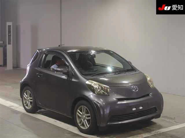 TOYOTA IQ 2010