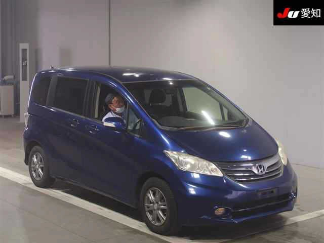 HONDA FREED 2013