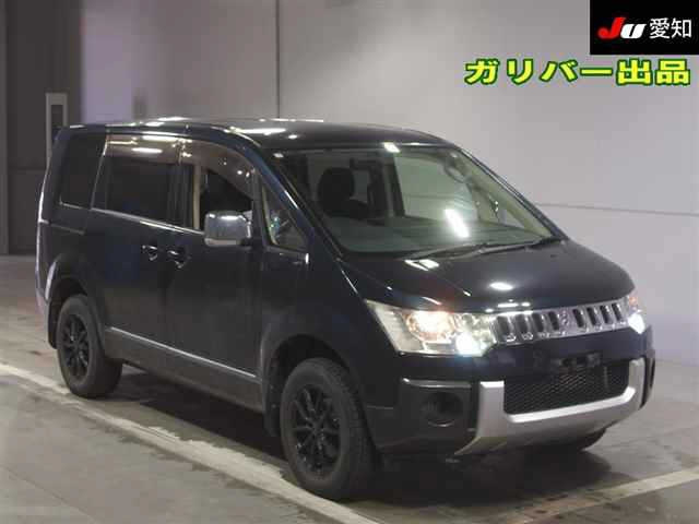 MITSUBISHI DELICA D5 2009