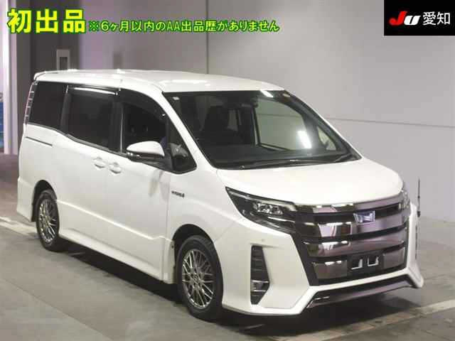 TOYOTA NOAH 2018