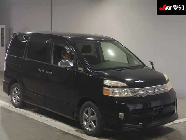 TOYOTA VOXY 2006