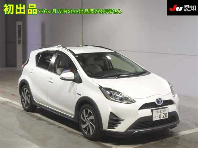 TOYOTA AQUA 2017